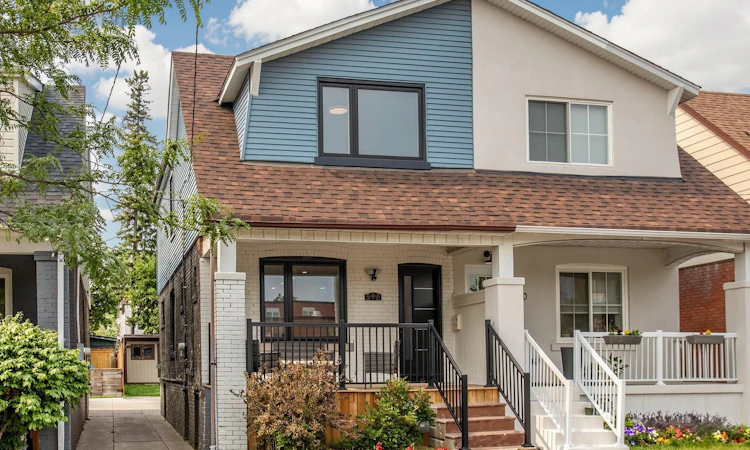 548 Glebeholme Boulevard