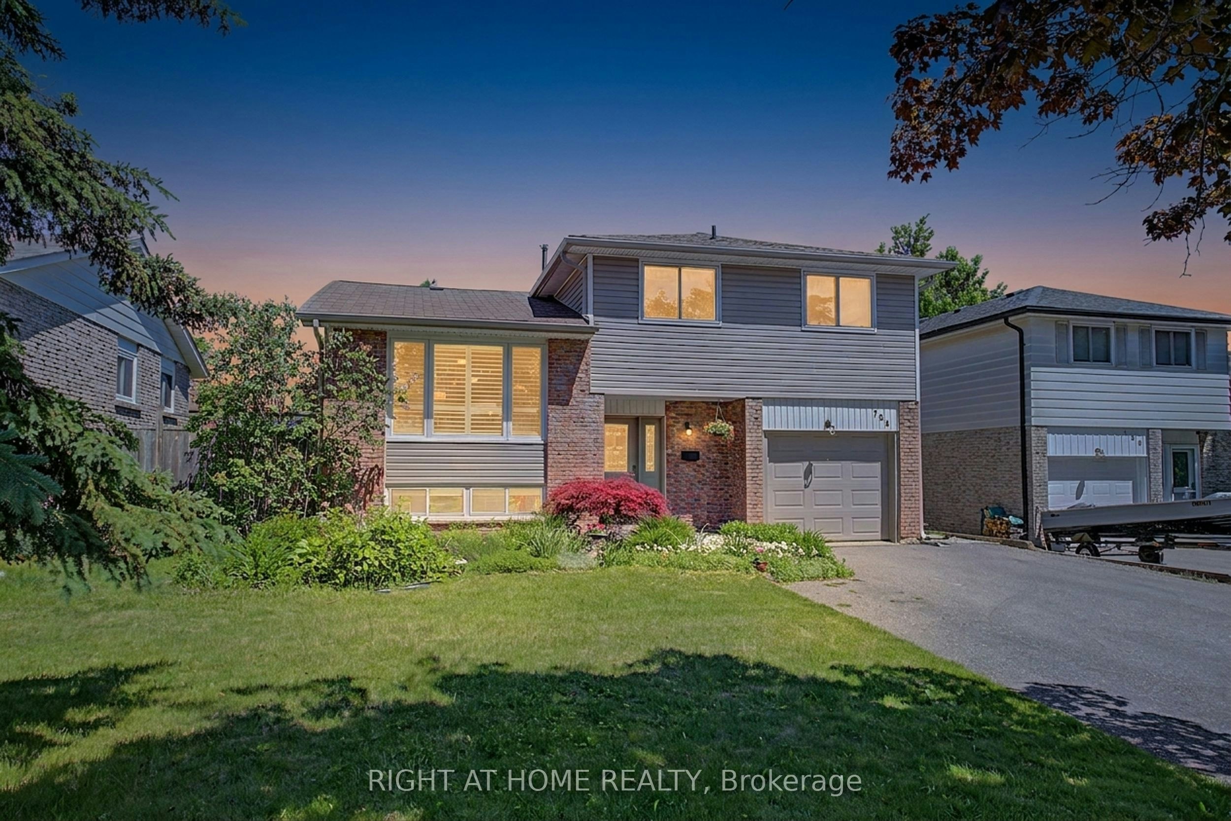 784 Rodney Court, Oshawa, ON, L1G 6V7