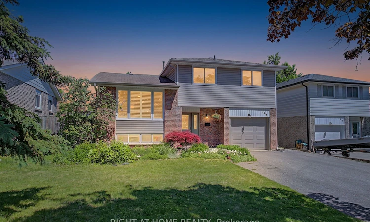 784 Rodney Court