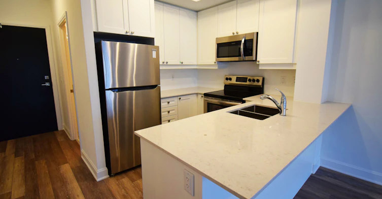 225-50 Lakebreeze Drive, Clarington, ON, L1B 0V9 - 2