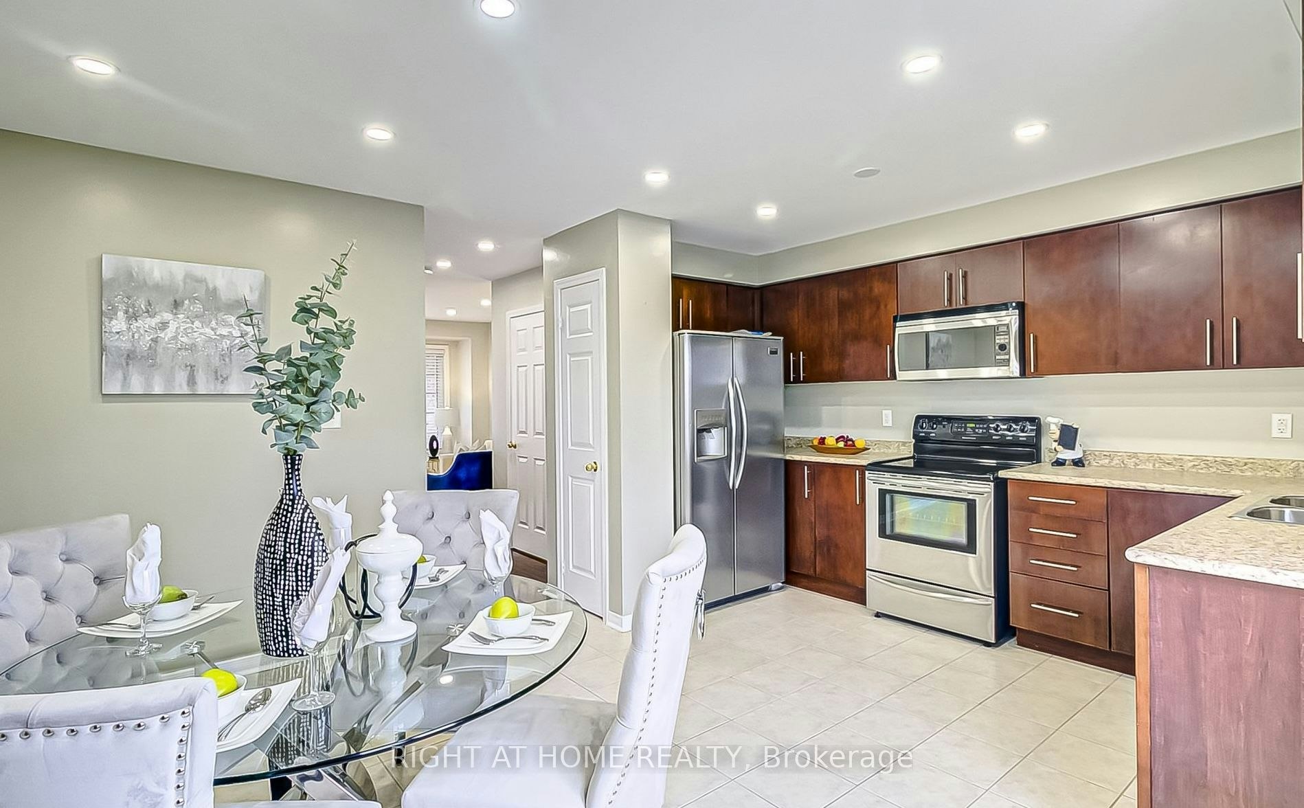 Main-164 Bayly Street W, Ajax, ON, L1S 0C3 - 7