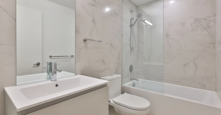 303-761 Queen Street E, Toronto, ON, M4M 1H3 - 8