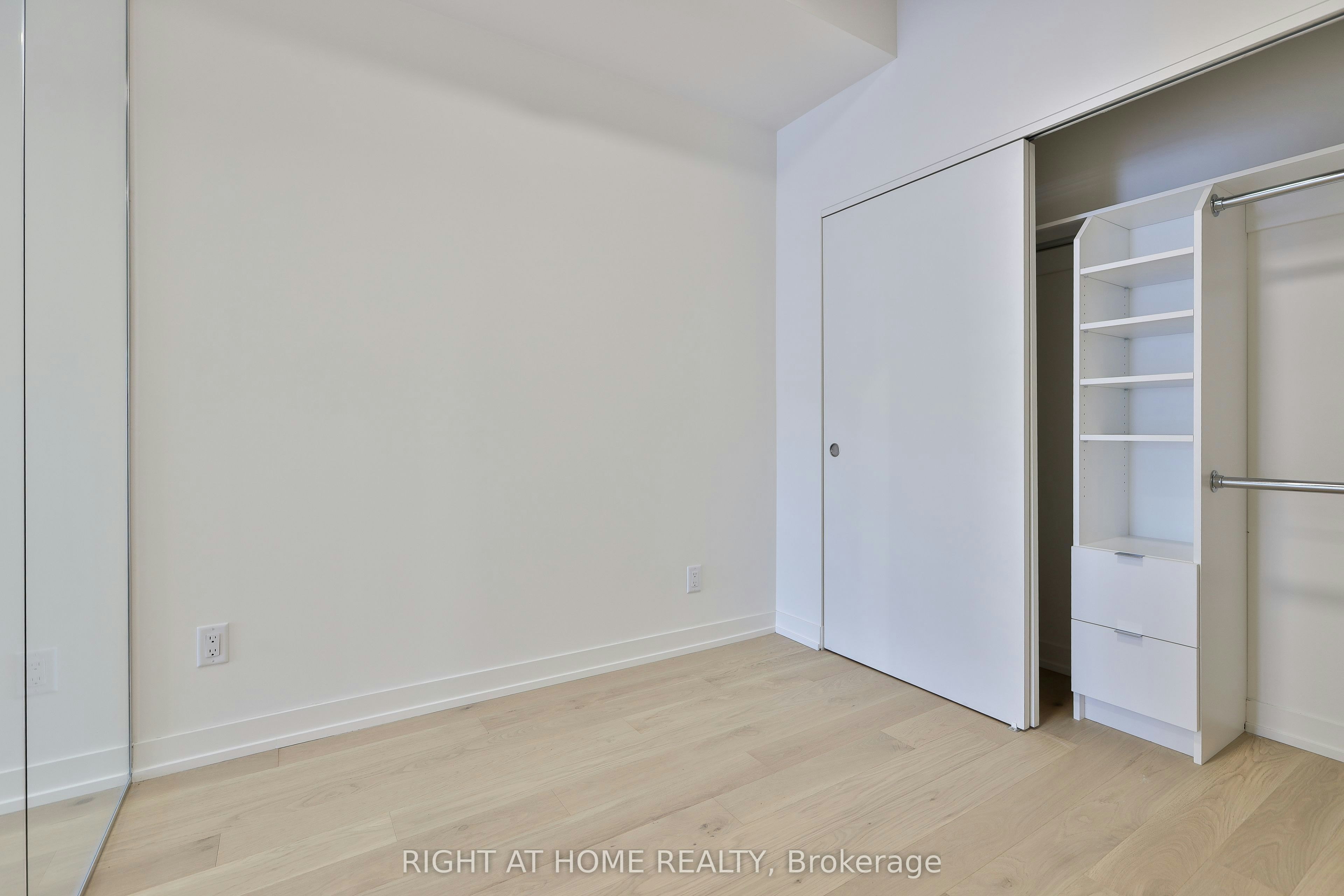 303-761 Queen Street E, Toronto, ON, M4M 1H3 - 10