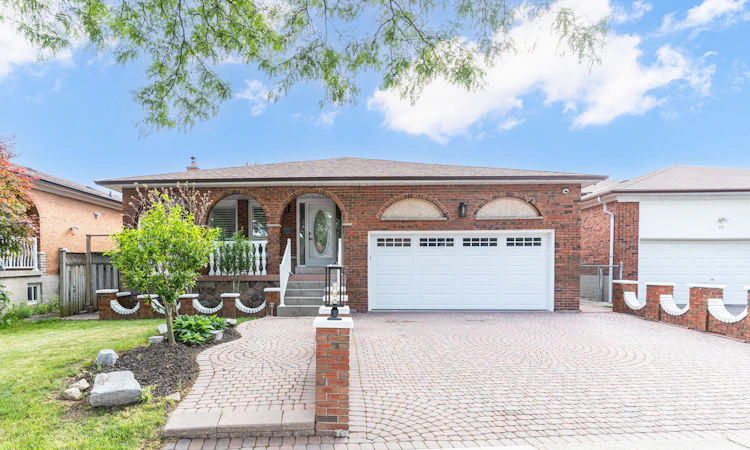 40 Beamsville Drive