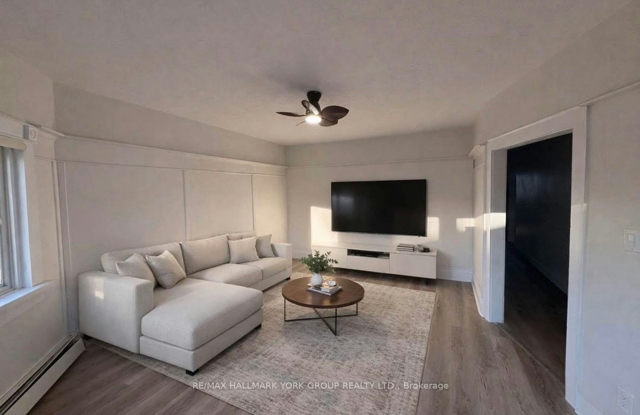 137 Rosehill Boulevard, Oshawa, ON, L1J 5G8 - 5