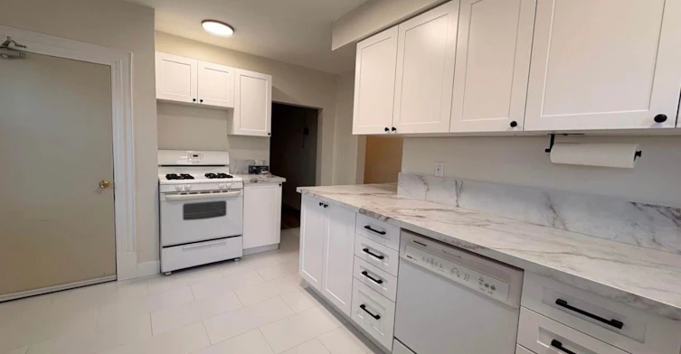 137 Rosehill Boulevard, Oshawa, ON, L1J 5G8 - 9