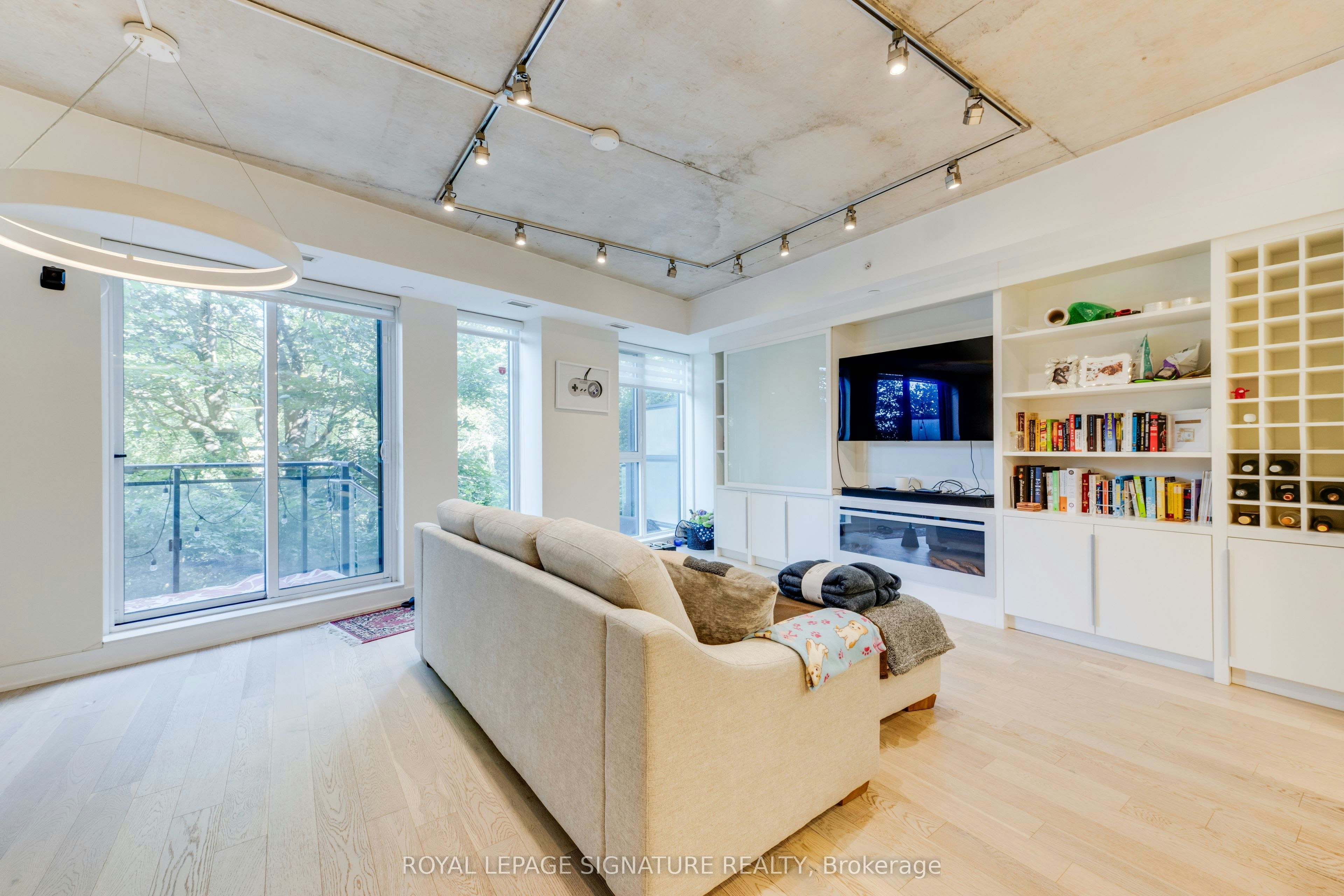 107-630 Kingston Road, Toronto, ON, M4E 0B7 - 6