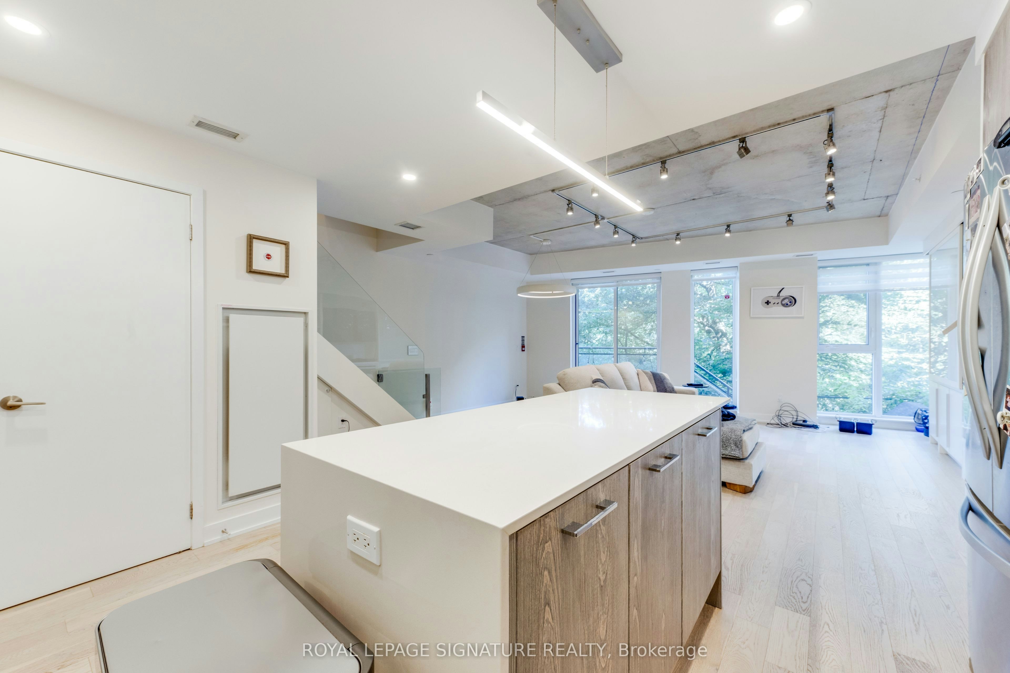 107-630 Kingston Road, Toronto, ON, M4E 0B7 - 18