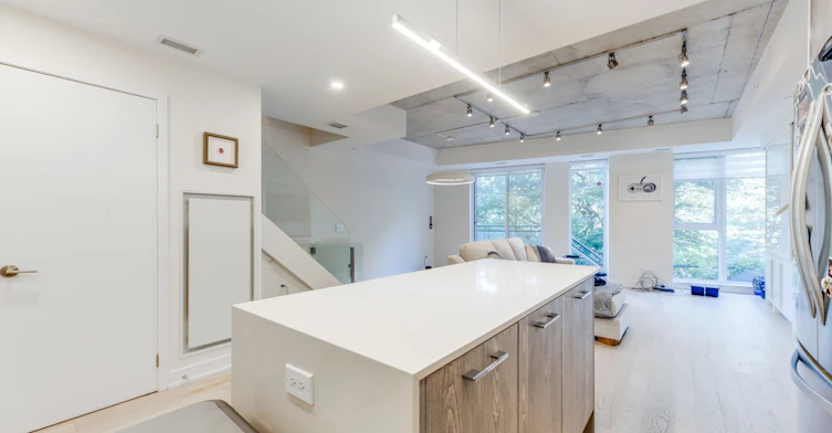 107-630 Kingston Road, Toronto, ON, M4E 0B7 - 18