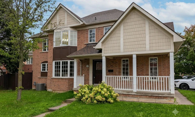 104 Mcsweeney Crescent