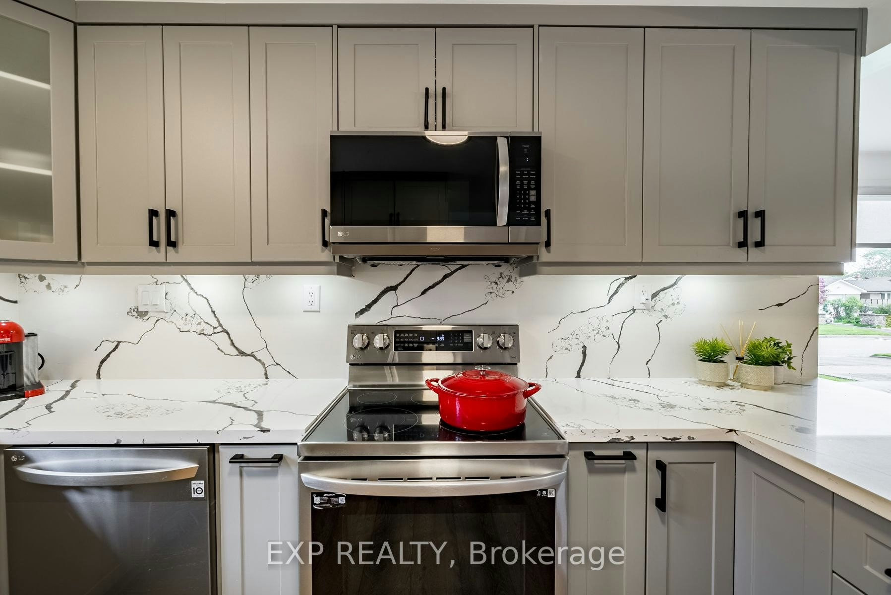 870 Modlin Road, Pickering, ON, L1W 1V7 - 19