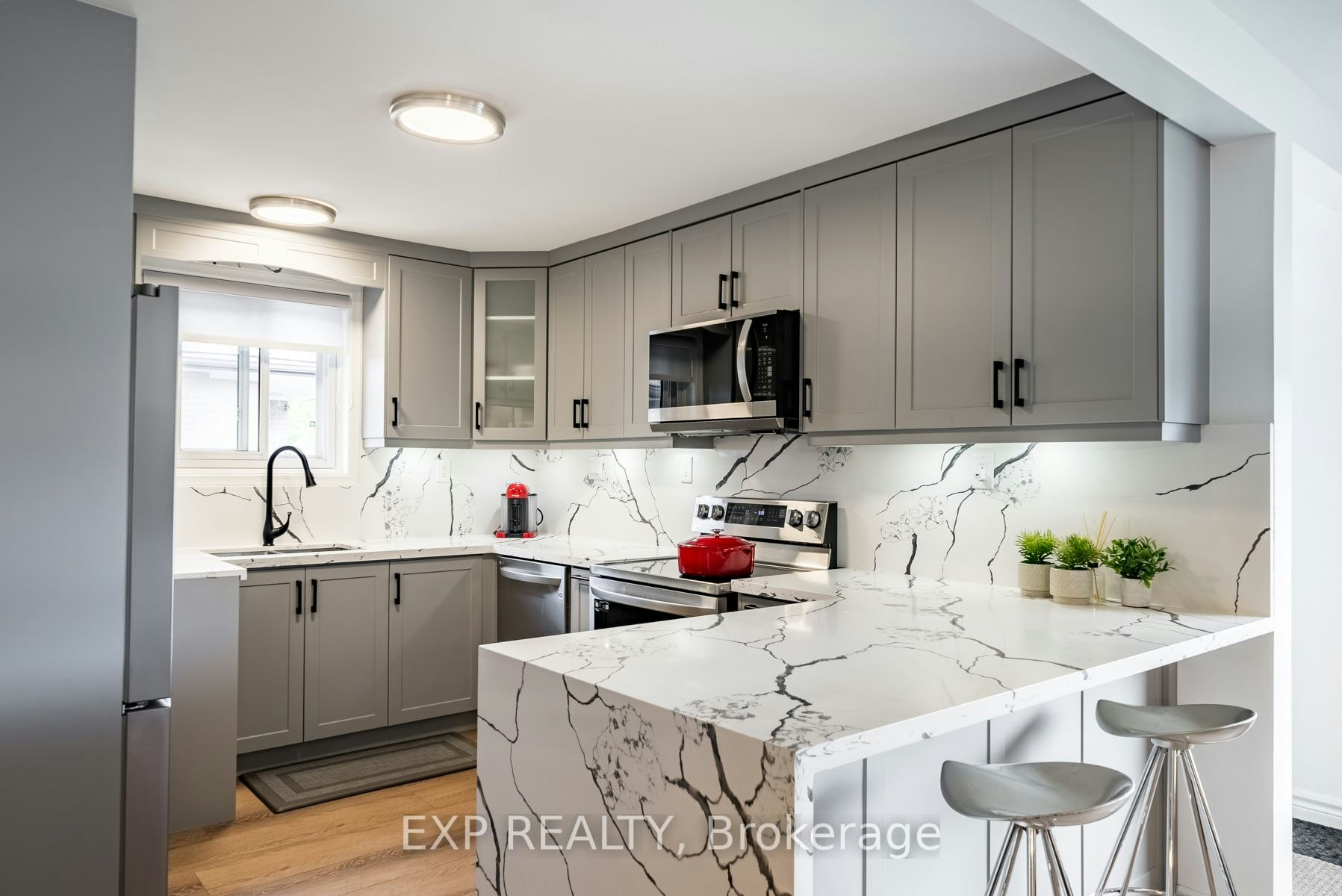 870 Modlin Road, Pickering, ON, L1W 1V7