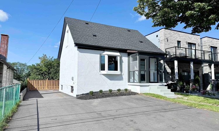 572 Pharmacy Avenue