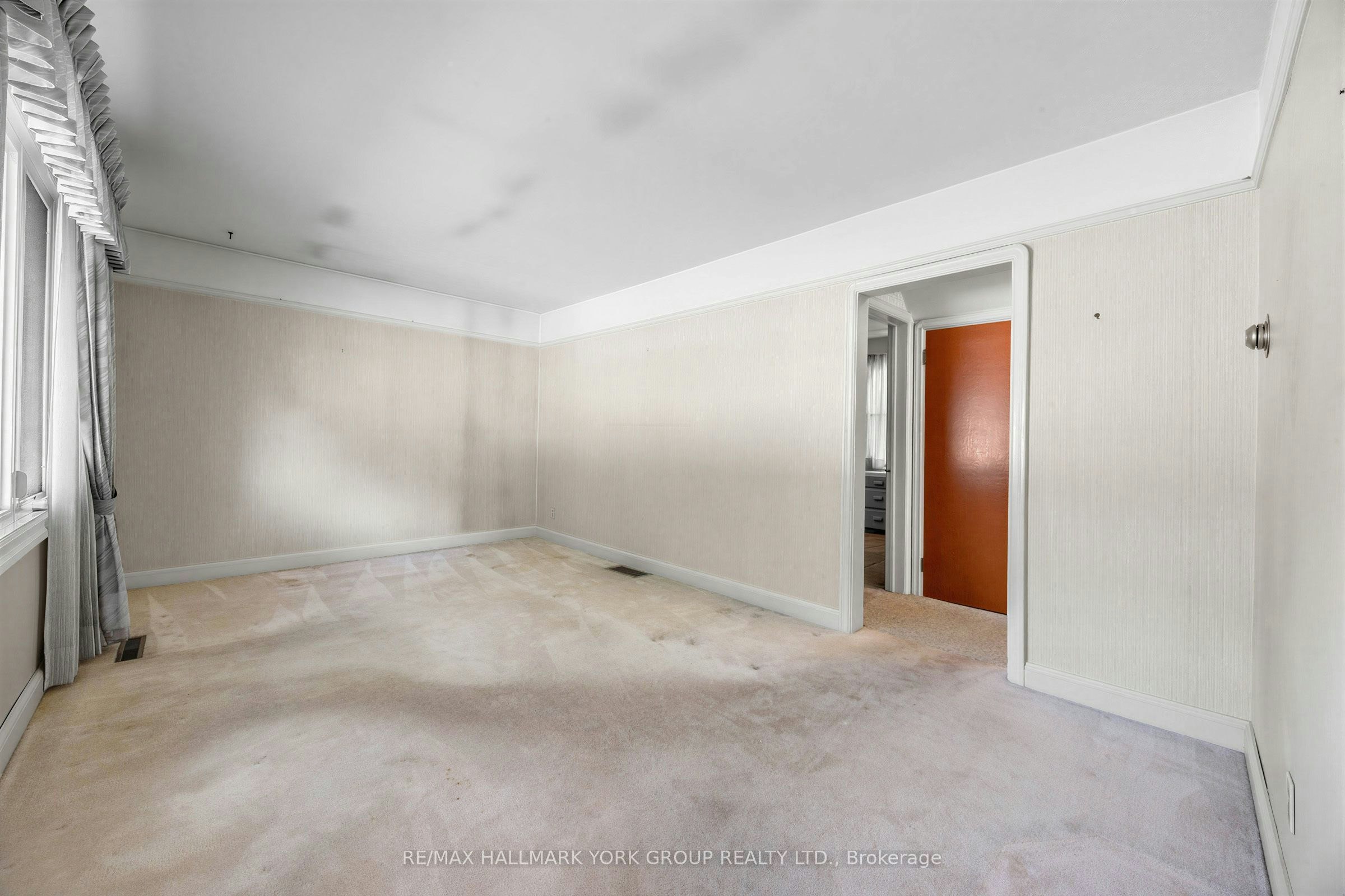 441 Ritson Road N - 5
