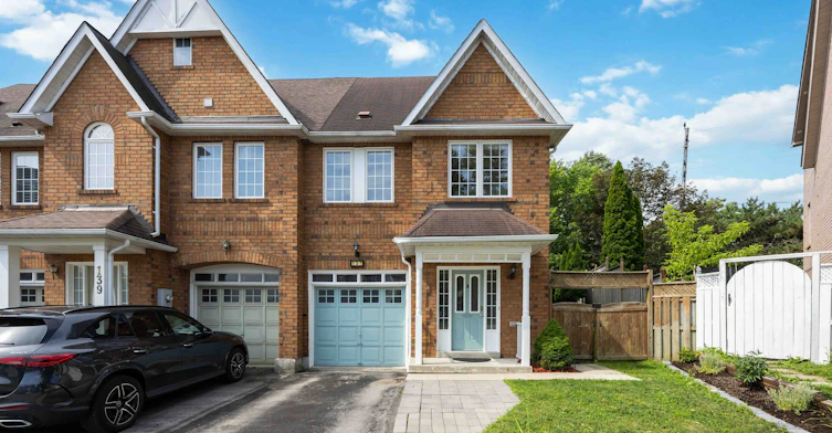 137 Stokely Crescent, Whitby, ON, L1N 9S9