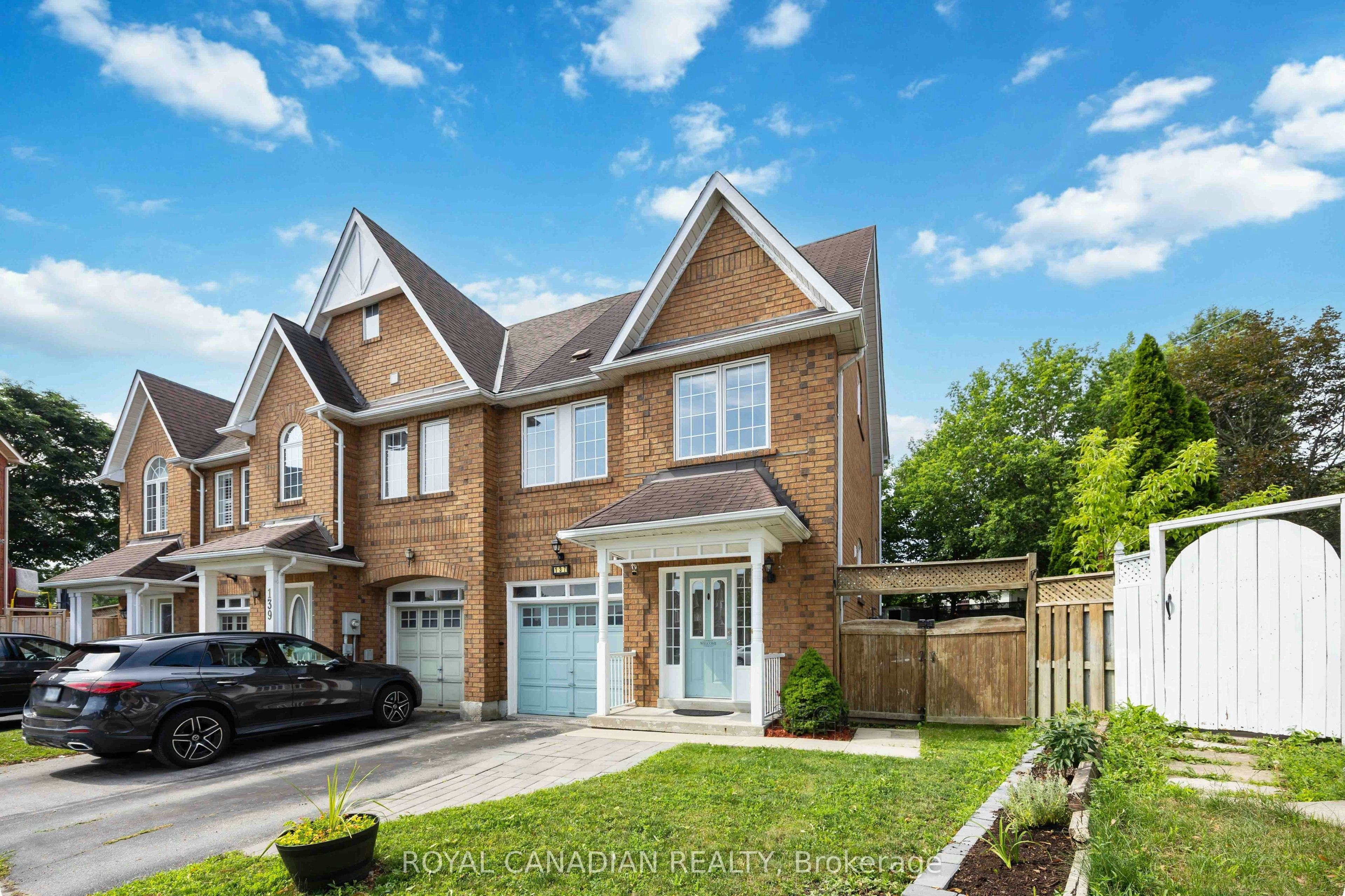 137 Stokely Crescent, Whitby, ON, L1N 9S9 - 2