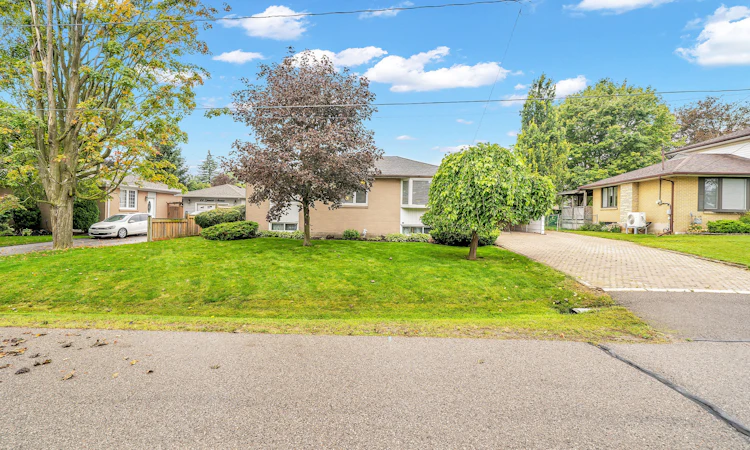 48 Garside Avenue