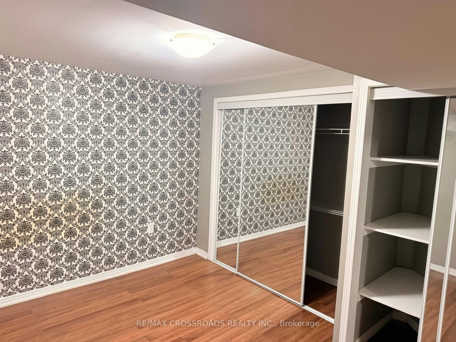 25 Barnes Drive, Ajax, ON, L1S 5C8 - 6