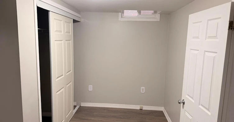 25 Barnes Drive, Ajax, ON, L1S 5C8 - 8