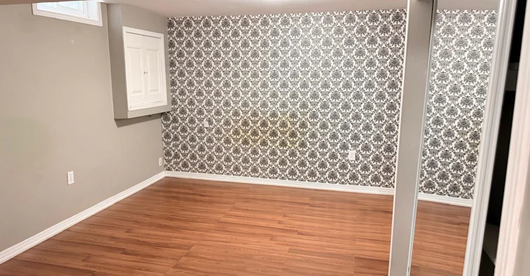 25 Barnes Drive, Ajax, ON, L1S 5C8 - 5