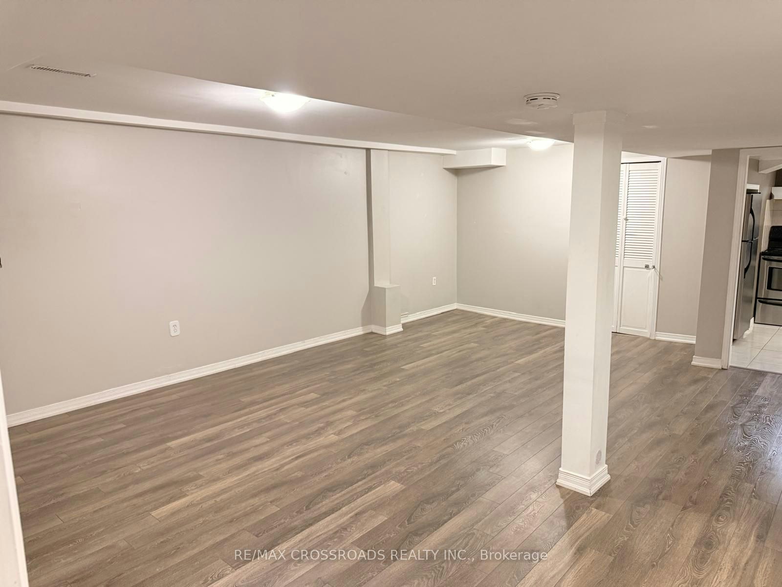 25 Barnes Drive, Ajax, ON, L1S 5C8 - 4