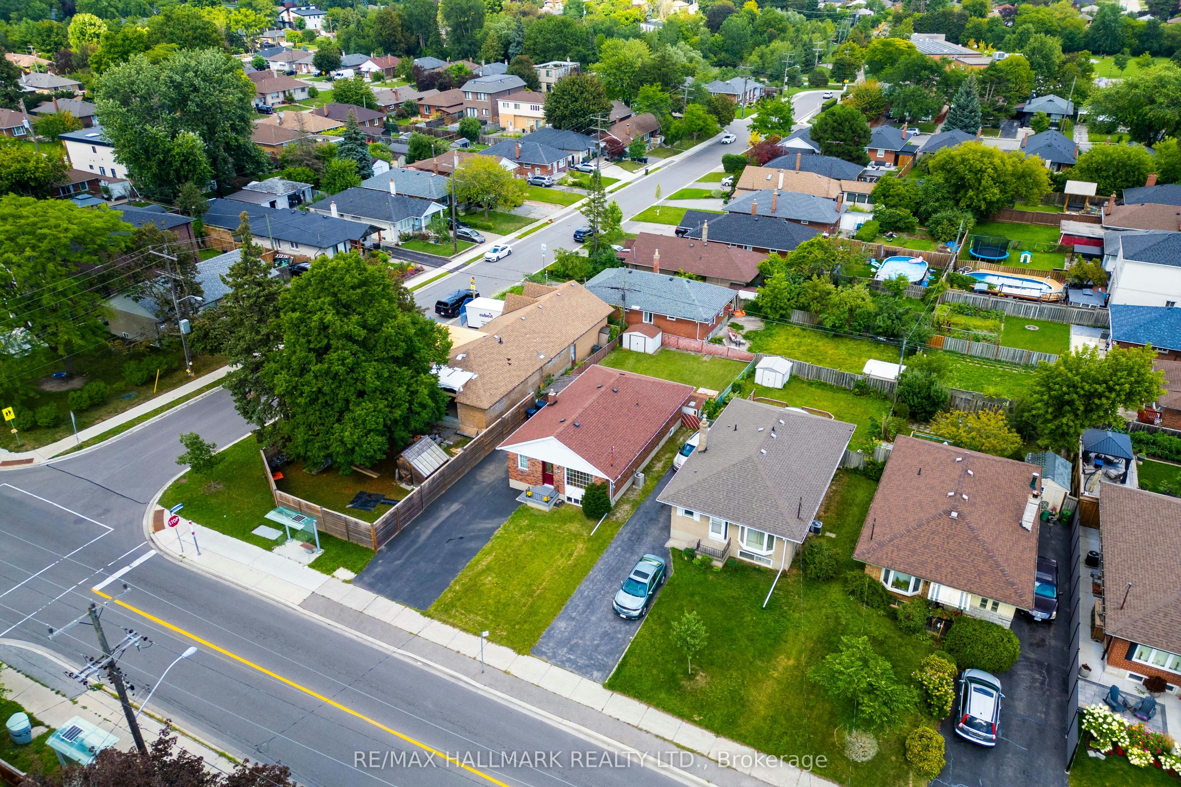 1557 Pharmacy Avenue, Toronto, ON, M1R 2K4