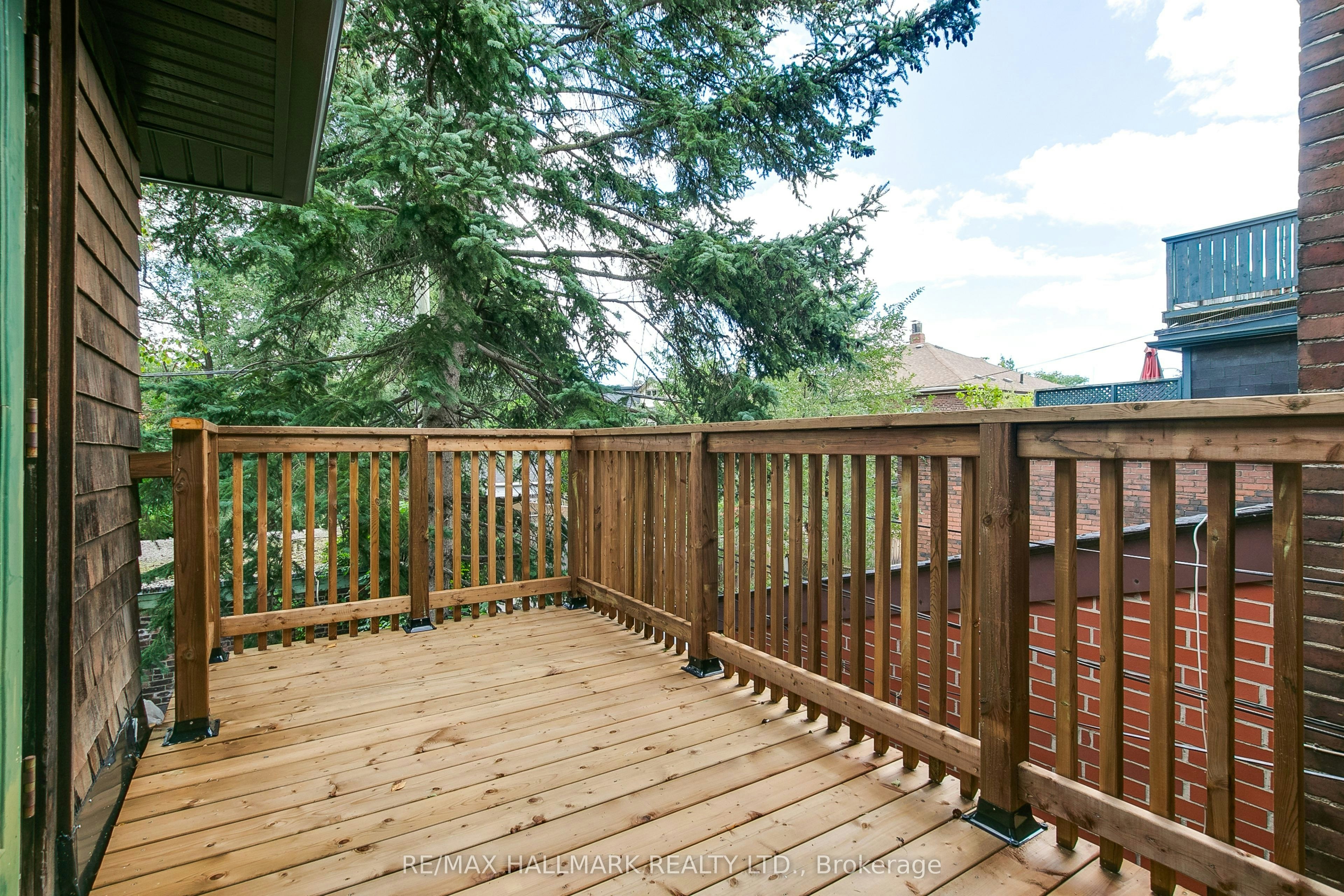 Upper-553 Broadview Avenue, Toronto, ON, M4K 2N7 - 10