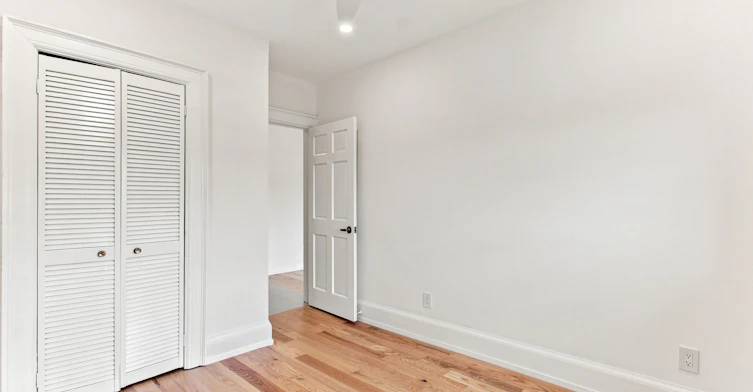Upper-553 Broadview Avenue, Toronto, ON, M4K 2N7 - 17