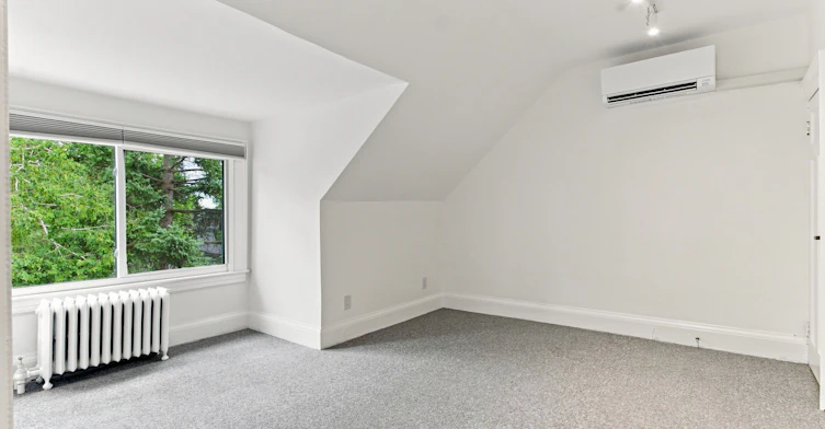 Upper-553 Broadview Avenue, Toronto, ON, M4K 2N7 - 19