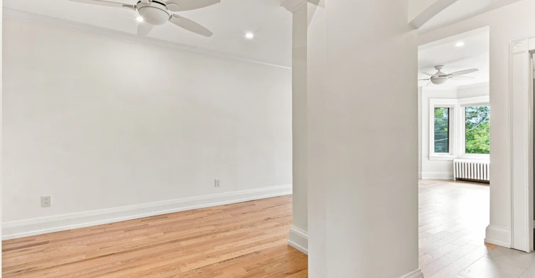 Upper-553 Broadview Avenue, Toronto, ON, M4K 2N7 - 15