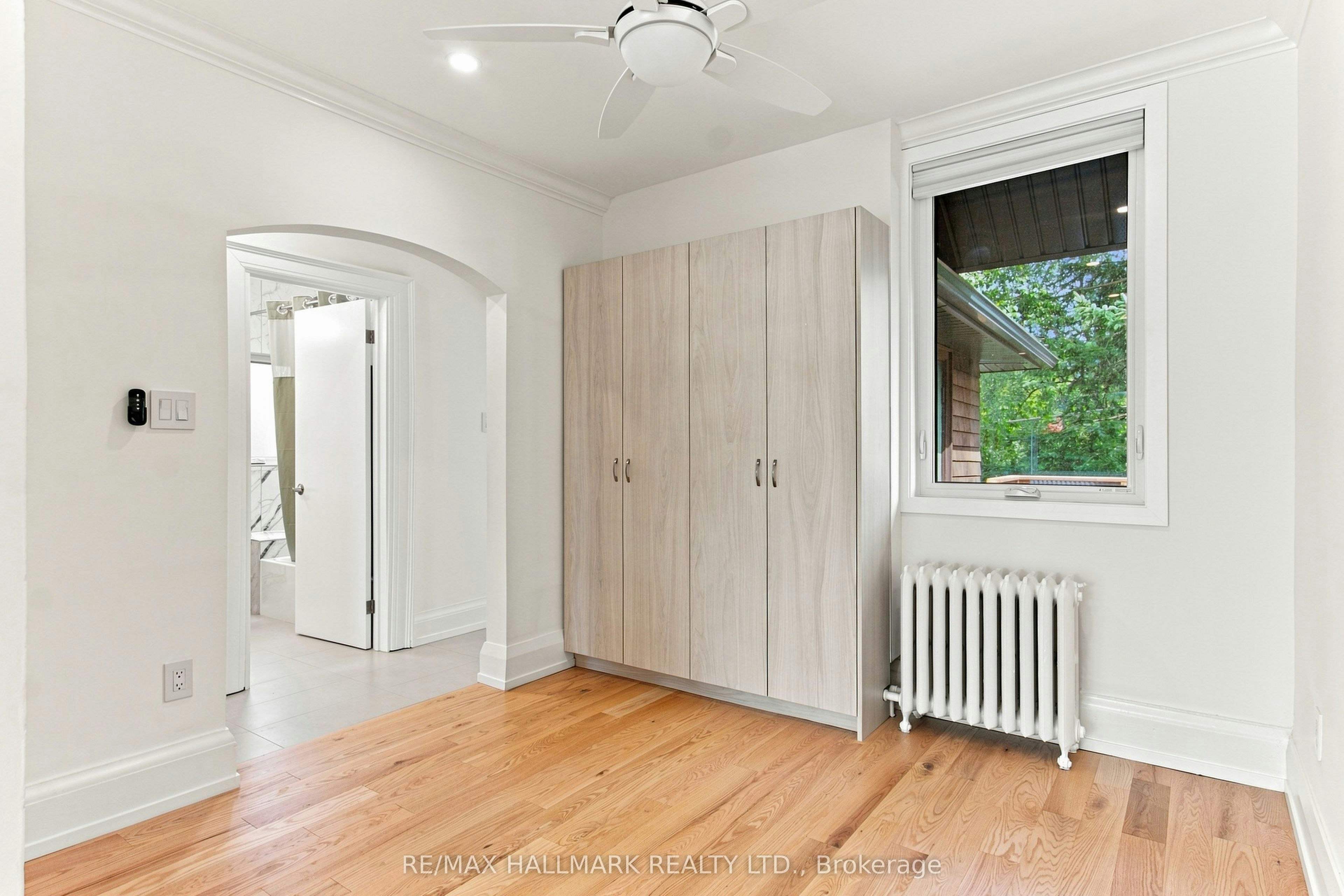 Upper-553 Broadview Avenue, Toronto, ON, M4K 2N7 - 6
