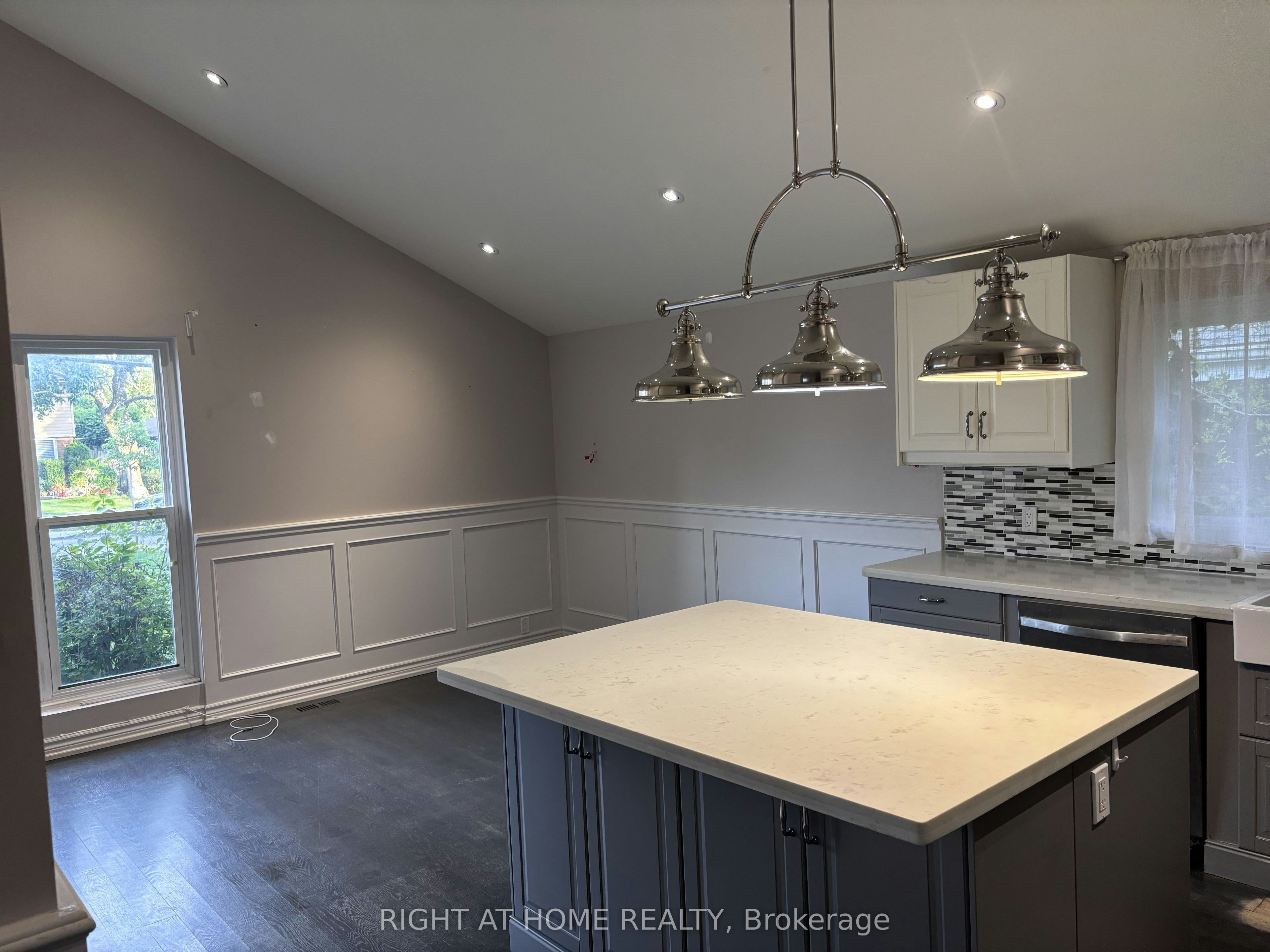 60 Brookridge Drive, Toronto, ON, M1P 3M5
