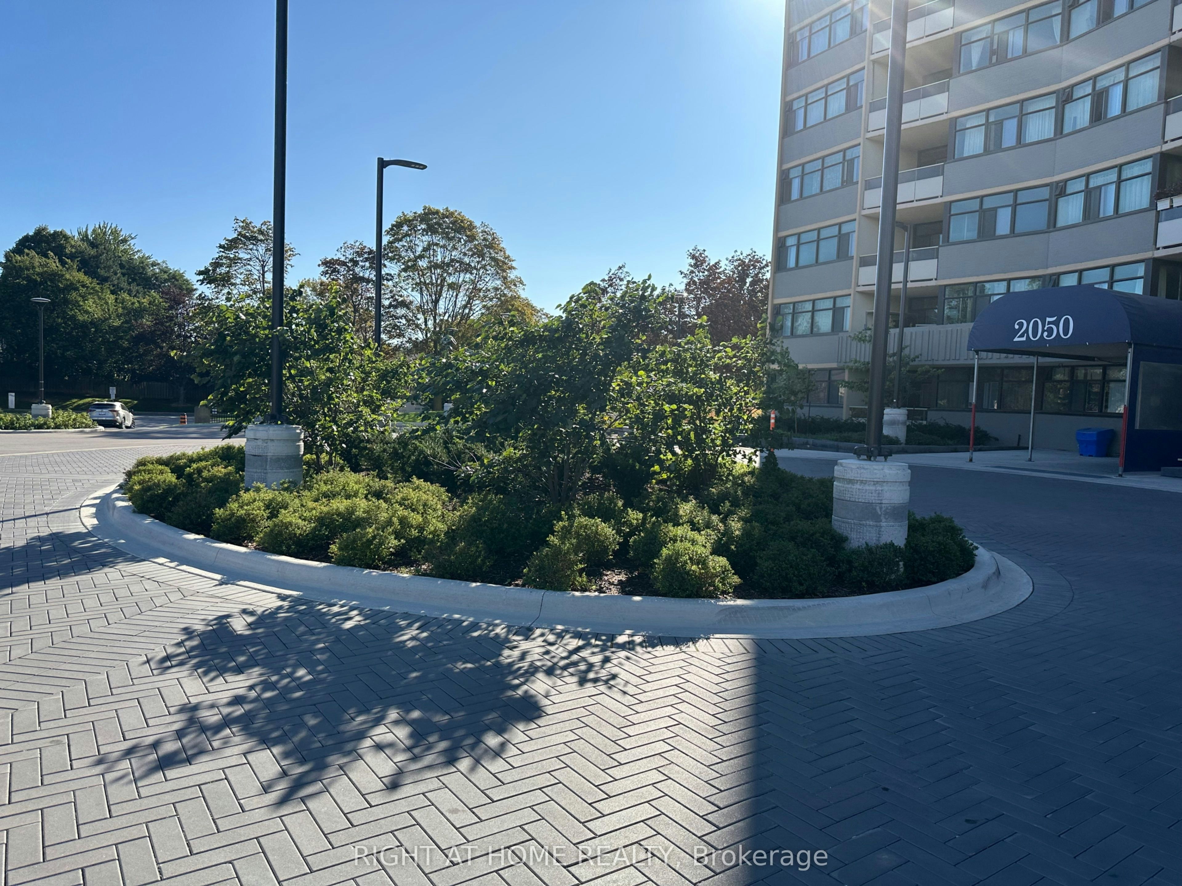 1704-2050 Bridletowne Circle, Toronto, ON, M1W 2V5 - 6