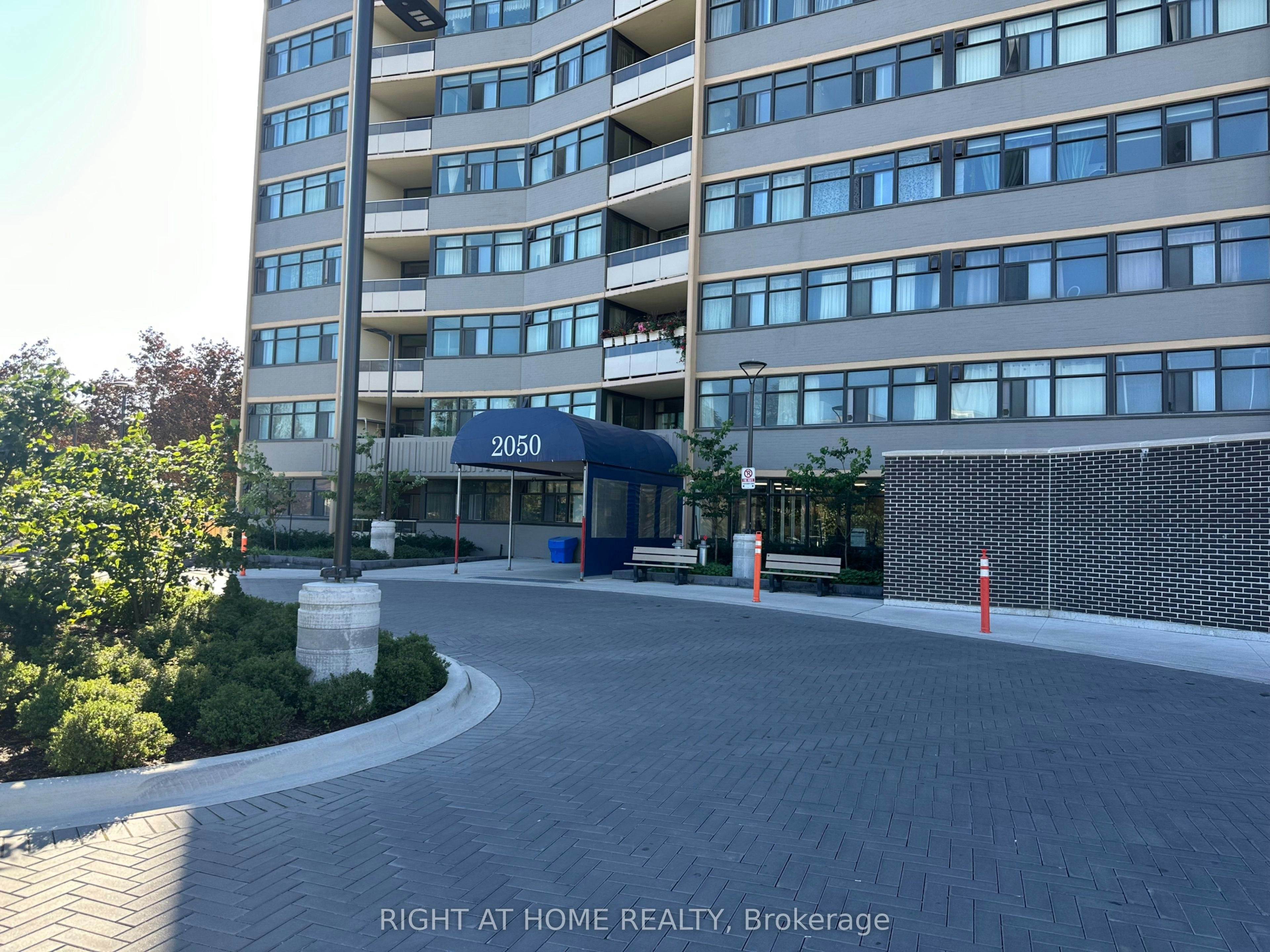 1704-2050 Bridletowne Circle, Toronto, ON, M1W 2V5 - 7