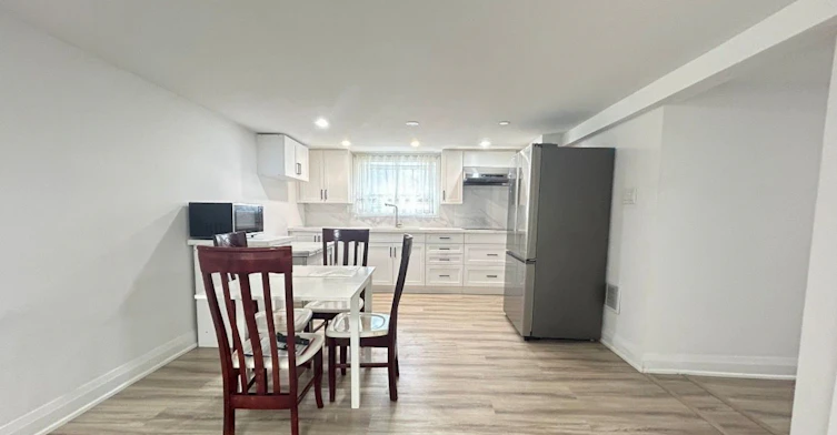68 Singleton Road, Toronto, ON, M1R 1H9 - 2