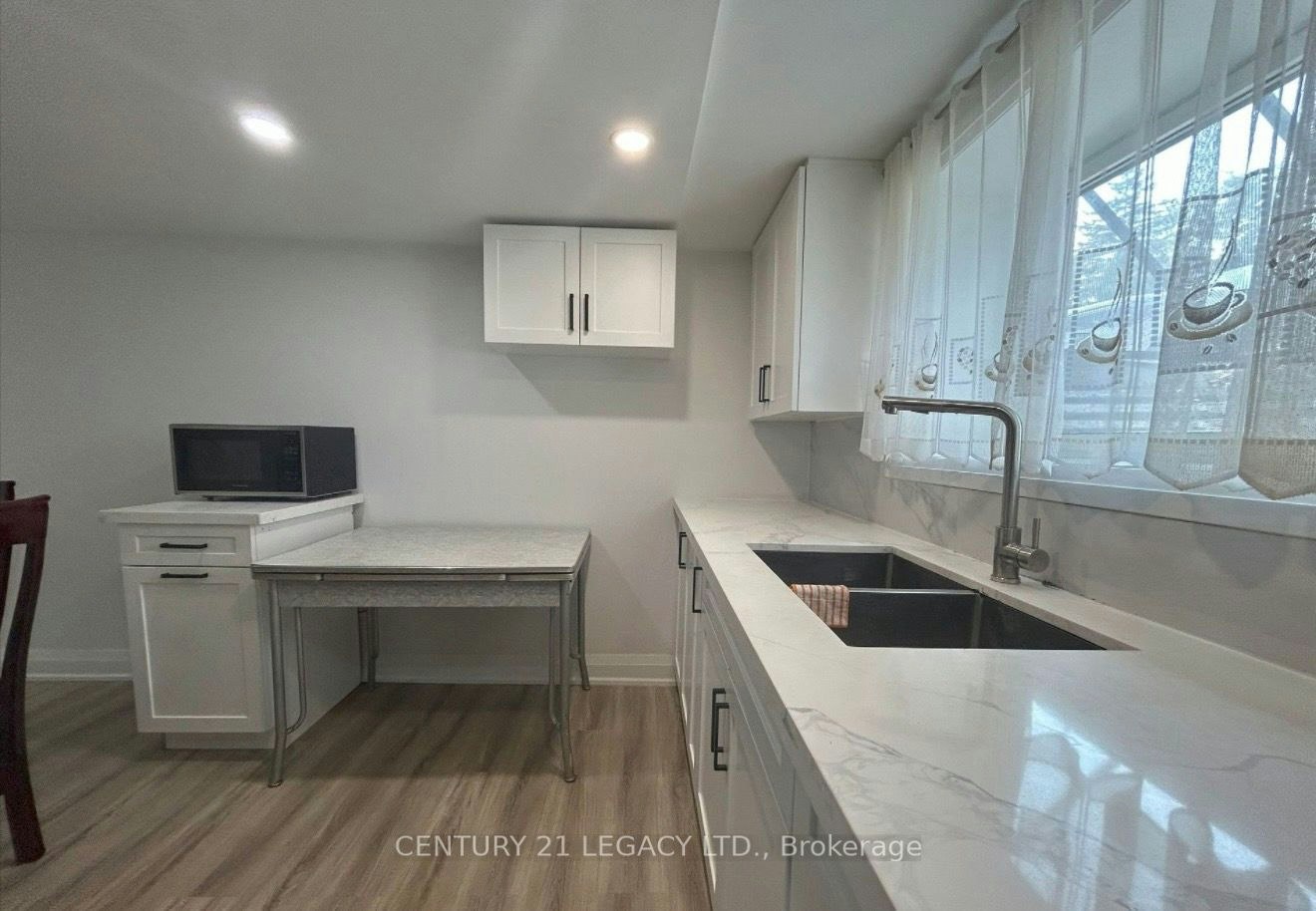 68 Singleton Road, Toronto, ON, M1R 1H9 - 4