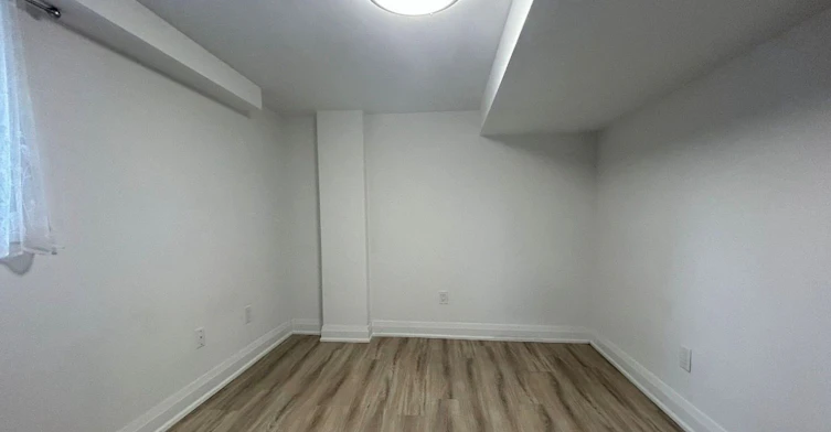 68 Singleton Road, Toronto, ON, M1R 1H9 - 8