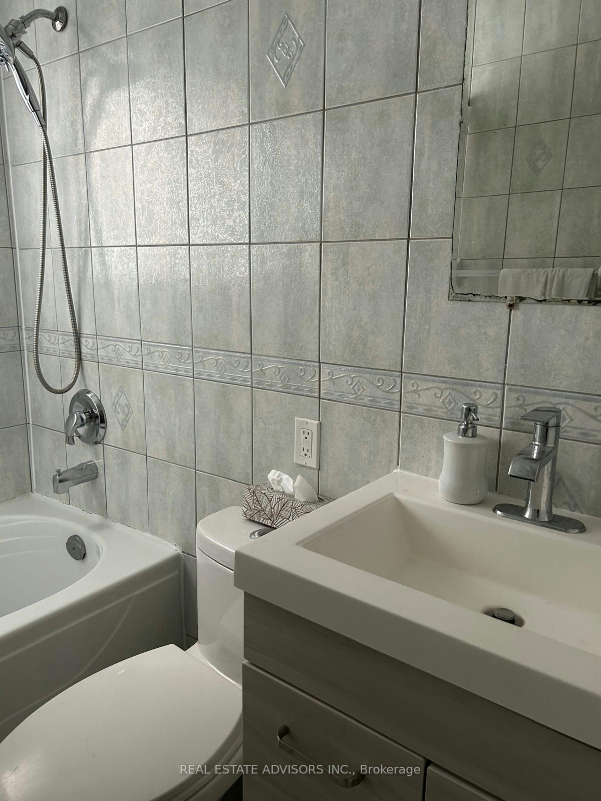 46 Huddleston Court, Toronto, ON, M1L 4L2 - 23