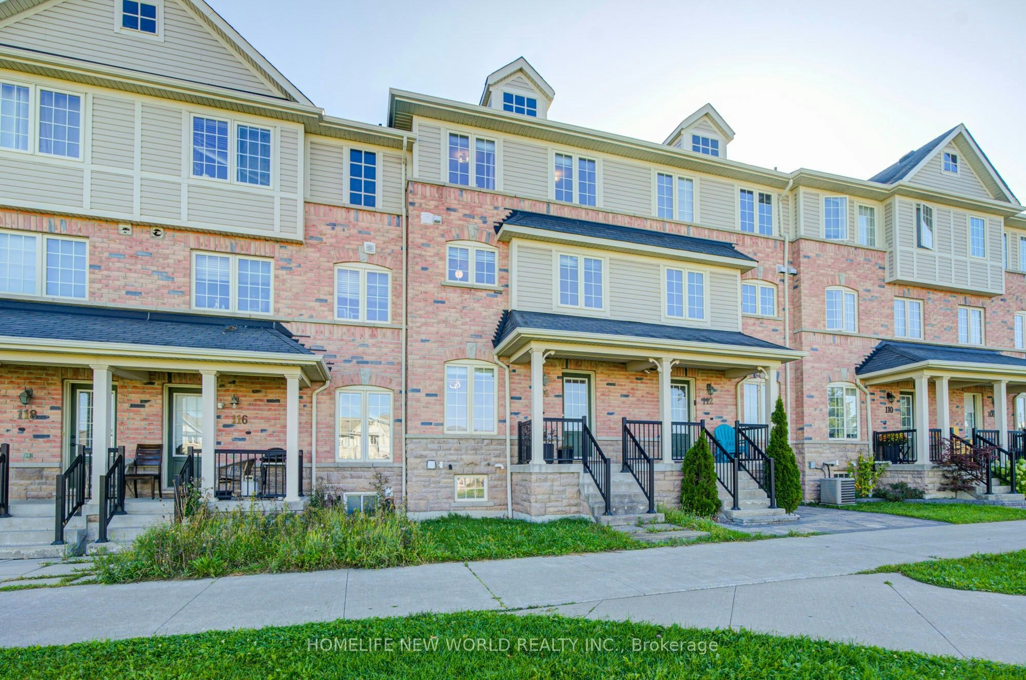 114 Goss Lane, Ajax, ON, L1Z 0K9