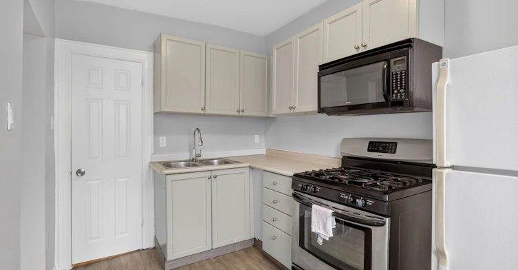 5-2360 Queen Street E, Toronto, ON, M4E 1H3 - 16