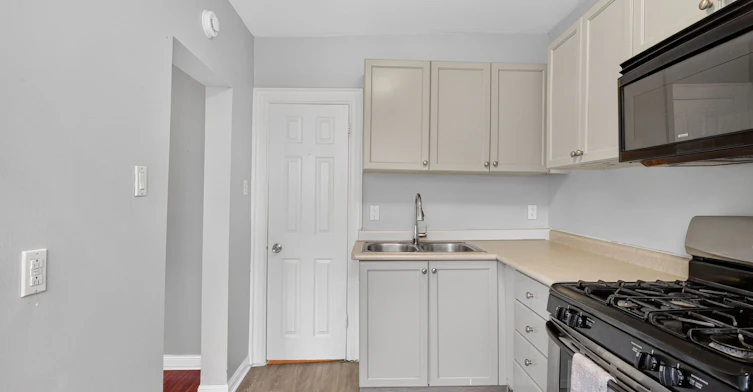 5-2360 Queen Street E, Toronto, ON, M4E 1H3 - 15