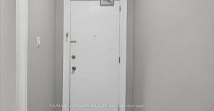 5-2360 Queen Street E, Toronto, ON, M4E 1H3 - 5