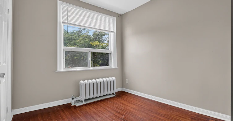 5-2360 Queen Street E, Toronto, ON, M4E 1H3 - 12