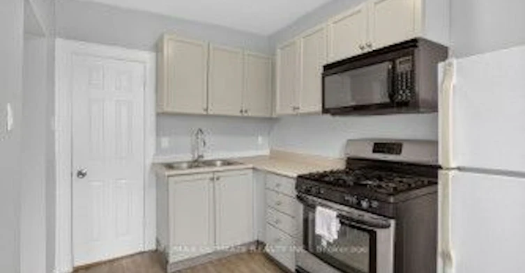 5-2360 Queen Street E, Toronto, ON, M4E 1H3 - 18