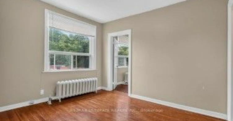 5-2360 Queen Street E, Toronto, ON, M4E 1H3 - 9