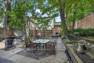 5-2360 Queen Street E, Toronto, ON, M4E 1H3 - 24