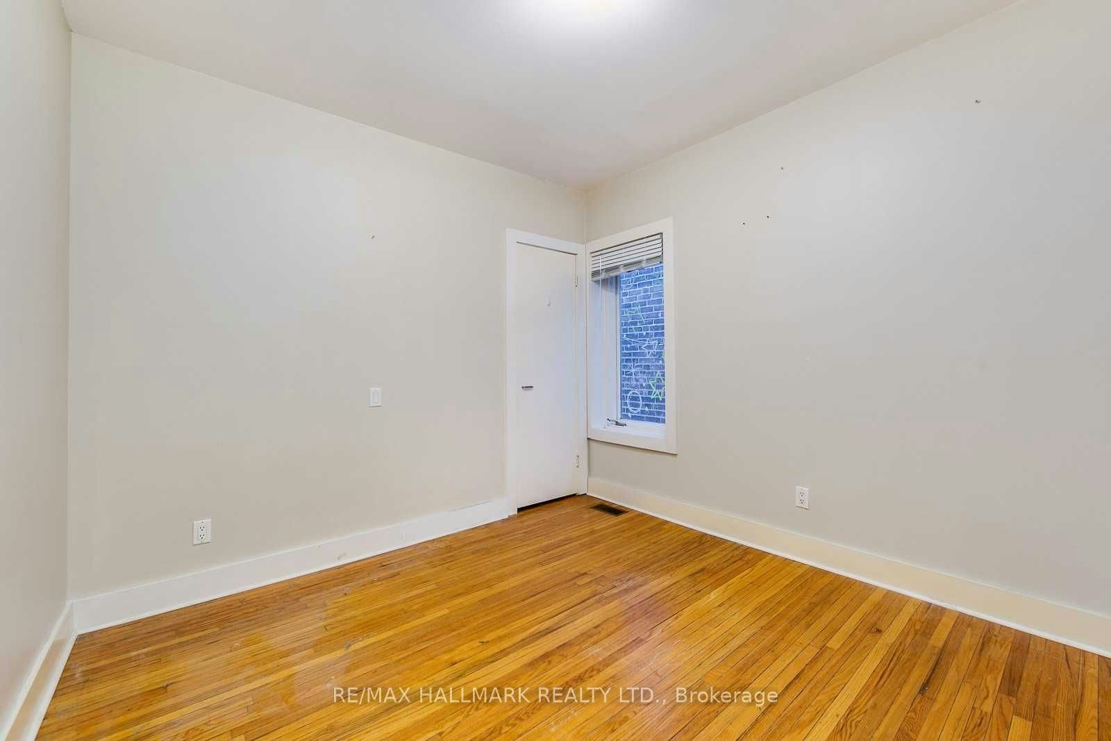Upper-6 Prust Avenue, Toronto, ON, M4L 2M8 - 15