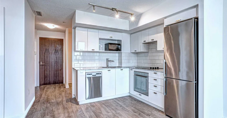 320-275 Village Green Square, Toronto, ON, M1S 0L8 - 5