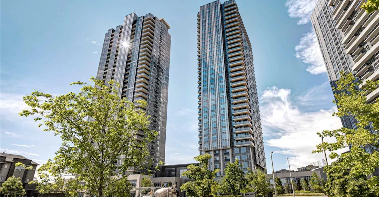 320-275 Village Green Square, Toronto, ON, M1S 0L8