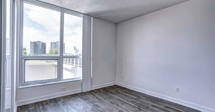 320-275 Village Green Square, Toronto, ON, M1S 0L8 - 12